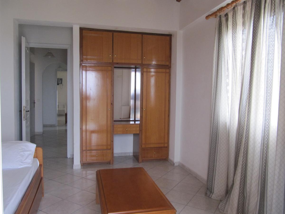Calypso Hotel Othonoi Bagian luar foto